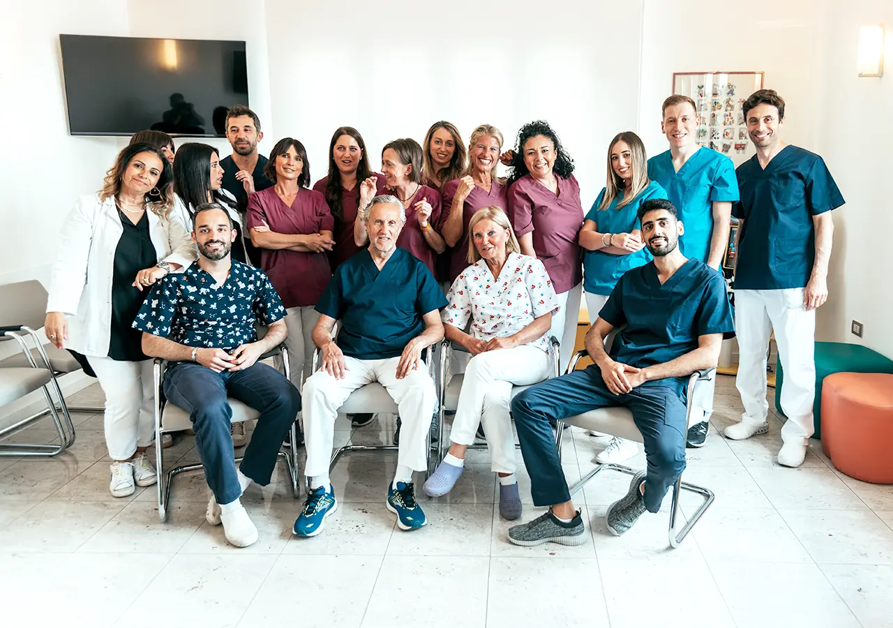 Il Team - Studio dentistico Azzolina Gozzi - Sorridi dalla prima infanzia alla terza età